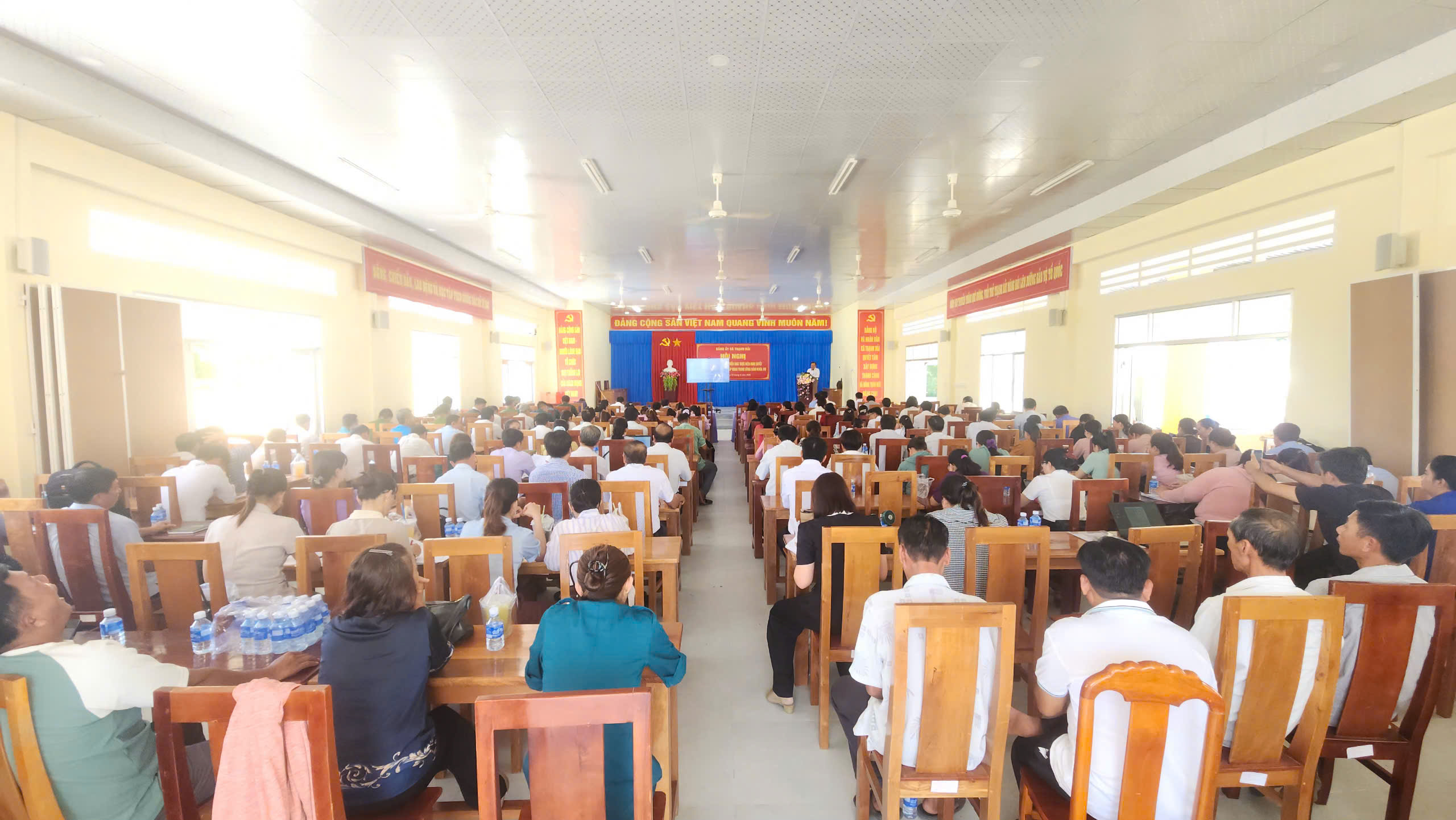 Đảng ủy xã Thạnh Hải tổ chức Hội Nghị học tập, quán triệt và triển khai Nghị quyết Hội nghị lần thứ hai Ban Chấp hành Trung ương Đảng khóa XIV